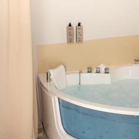 Boutique - Centre Historic - L'atic, Con Terraza Y Jacuzzi